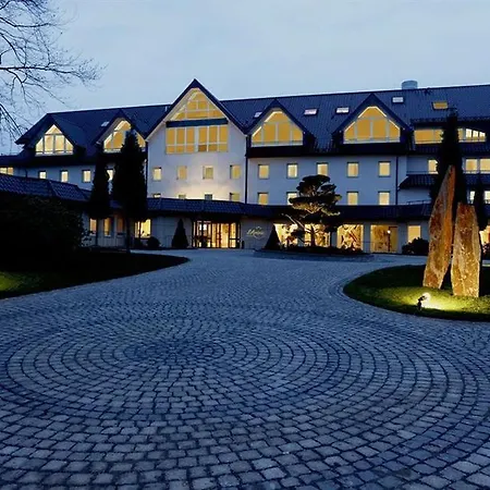 Hotel L'arrivée & 4*