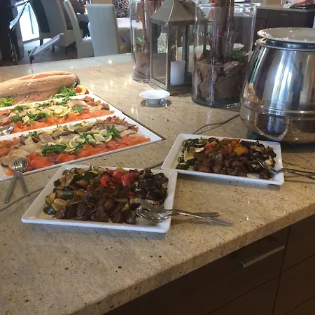 ラリヴェ ＆ スパ 4*