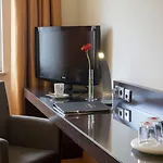 Hotel L'arrivee & 4*