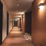 L'arrivee & 4*