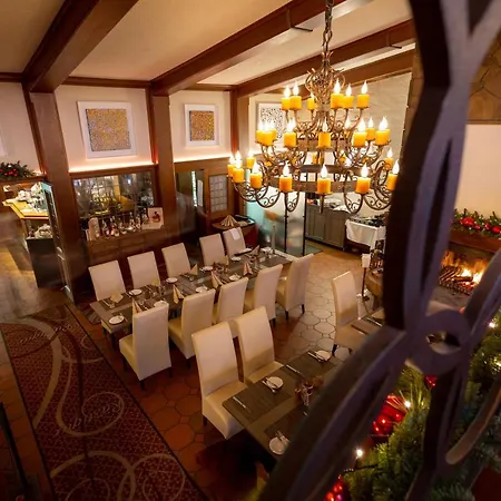 L'arrivee & فندق