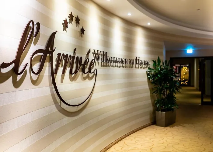 L'arrivee & 4*