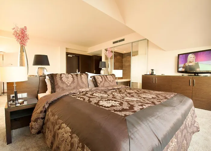 Hotel L'Arrivee Hotel & Spa 4*